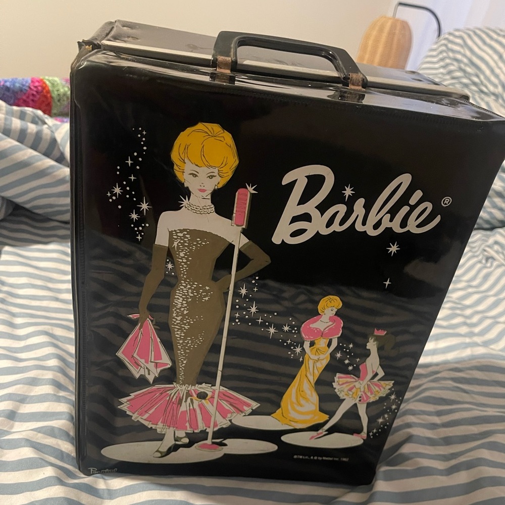 Vintage Barbie Wardrobe case
